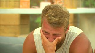 Decizia radicala pe care a luat-o Ionut Jaguarul la revenirea din Anglia! “Razboinicul” nu se mai intoarce la Galati!