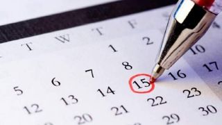 Veste buna pentru romani! Vor avea 5 zile libere in minivacanta de Sf. Maria. Cand se vor recupera zilele