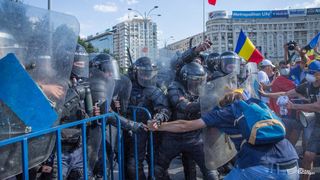 USR propune ca fiecare jandarm sa poata sa fie identificat si tras la raspundere. Ce ar trebui sa poarte pe uniforma