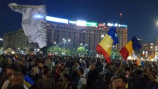 Violentele de la Bucuresti, pe lista discutiilor in Parlamentul European. Europarlamentarii romani vor trebui sa dea explicatii