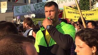 Campionul de K1, Daniel Ghita, ia atitudine impotriva manifestantilor din Piata Victoriei! "Jandarmii trebuiau sa actioneze mai ferm! Au fost prea blanzi cu huliganii!"