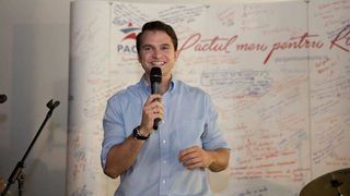 Initiatorul mitingului diasporei are o avere uriasa! Sebastian Burduja detine o vila in SUA, acolo unde a incasat un salariu de 7.000 dolari pe luna!