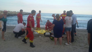 Barbatul disparut in mare la Mangalia a fost adus la mal. Din nefericire nu a mai putut fi salvat