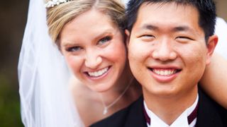 Pretul unei neveste romance! Cat platesc arabii si asiaticii pentru casatorii de fatada!