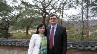 INCREDIBIL! Ce atitudine are sotia Avocatului Poporului, Victor Ciorbea! Lacrima a dat share unei postari in care demonstrantii din Piata Victoriei sunt pusi la zid