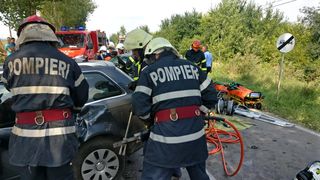 Accident cumplit in Tulcea! Un mort si mai multi raniti. Salvatorii intervin la fata locului