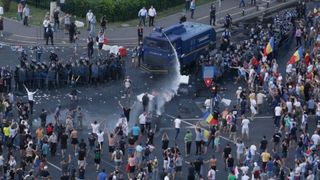 Peste 650 de plangeri depuse la Parchet, in urma violentelor din 10 august