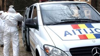 Un barbat a fost omorat de socrul sau chiar sub ochii politistilor care venisera sa aplaneze conflictul dintre ei