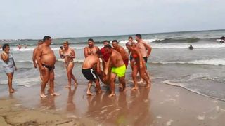 Inca o victima pe litoralul romanesc! Un barbat s-a inecat astazi la Mangalia! Medicii s-au chinuit din rasputeri sa il salveze, dar fara succes