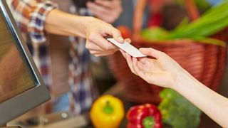 In Romania si in Bulgaria se gasesc cele mai mici preturi din Uniunea Europeana la alimente, bunuri si servicii!