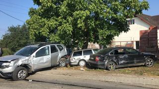 O depasiere neregulamentara i-a bagat in spital! O femeie insarcinata si o alta persoane, in stare grava dupa un accident in Mures