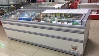 In judetul Galati, Craciunul a venit  in luna august. "In toate satele miroase a sorici si jumari!"