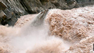 125 000 de oameni evacuati de urgenta, dupa un adevarat dezastru. Mai bine de un milion de oameni se confrunta cu o situatie fara precedent!