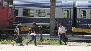 Reduceri si gratuitati pentru elevi la abonamentele si biletele CFR