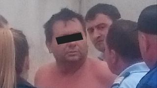 Un barladean scapat de la spital s-a plimbat gol pusca pe strazile orasului