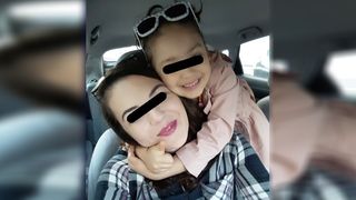 Scandalos! O tanara din Iasi a ramas fara fetita ei! Disperata ca i-a fost rapita micuta, femeia cere ajutor si se gandeste la ce este mai rau!