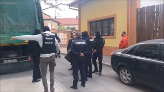 Captura impresionanta de droguri in Bucuresti! Traficantii isi desfasurau activitatea intr-un fast-food