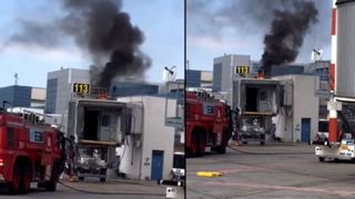 Incendiu pe aeroportul Otopeni! Pasarela unui terminal a fost cuprinsa de flacari