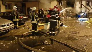 Au trecut 5 zile de la incendiul care a distrus un bloc din Capitala, dar pompierii inca nu stiu de la ce a pornit focul. Un specialist ne arata ce ar fi trebuit sa faca responsabilii