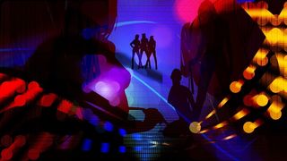 Zeci de tinere din Buzau au fost racolate pentru a se prostitua in strainatate. Tinerele erau seduse de ideea unei relatii de dragoste