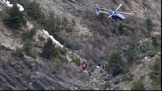 O turista a murit dupa ce a cazut intr-o prapastie in Muntii Piatra Craiului