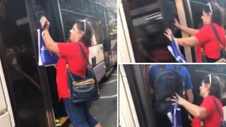 Conditii inumane de transport in comun la Timisoara. Video cu un scolar impins de jos ca sa incapa intr-un autobuz