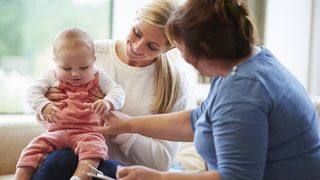 Criza de bone in Romania! Tot mai multi parinti se plang ca este din ce in ce mai greu sa gaseasca ingrijitoare pentru copii lor!