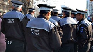 Veste buna pentru politisti! Se modifica legea pentru cei care lucreaza in Ministerul Afacerilor Interne