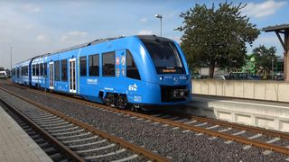 Premiera istorica. Video! Trenul cu hidrogen circula deja pe caile ferate din Germania