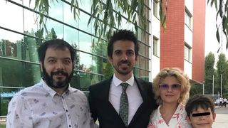 Familia baiatului ucis de caini, aparitie surpriza la evenimentul fostului sot al Andreei Marin! Cat de mult s-au schimbat mama si fratele lui Ionut