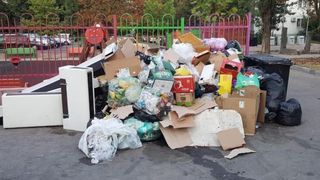 S-a ajuns la razboi din cauza gunoaielor, in Sectorul 3 al Capitalei! Primarul face acuzatii naucitoare