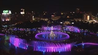 Spectacol in centrul Capitalei! Show spectaculos de apa, muzica si lumini