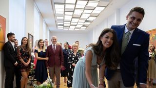 S-a aflat cine i-a atacat pe fiul lui Liviu Dragnea si pe sotia sa! Este fiul unui celebru actor