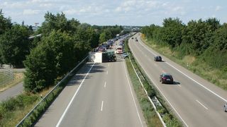 Accident pe Autostrada Bucuresti-Pitesti. Traficul este oprit
