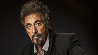 Al Pacino iubeste din nou! Noua iubita are jumatate din varsta actorului