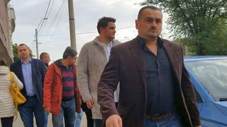 Un jurnalist a fost agresat de catre bodyguarzii lui Dragnea jr. in fata stadionului Giulesti