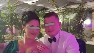 Fata care a castigat un milion de de euro despagubiri de la stat dupa un accident rutier s-a maritat! Vezi aici imagini fabuloase de la nunta de pe plaja a Elenei Ghegeliu EXCLUSIV