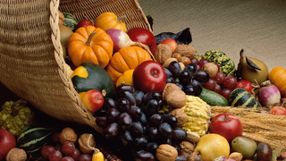 Recolta bogata de anul acesta a umplut targurile de toamna din Romania!