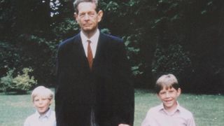 Regele Mihai cu cei doi nepoti (foto: Romania Regala)