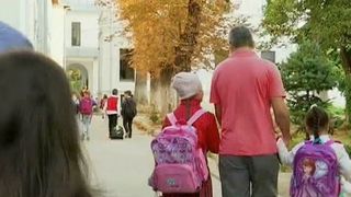 Scandal la o scoala din Sebes. Un profesor a lovit un elev, dupa ce acesta i-a vorbit urat