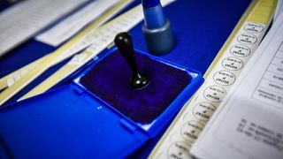 O femeie de 53 de ani conduce cu mana de fier o comuna din judetul Brasov. Cum a mobilizat toata comuna pentru referendumul din weekend