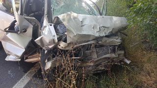 Trei persoane, printre care şi un copil de cinci ani, rănite &icirc;n Contanţa, &icirc;ntr-un accident &icirc;n care s-au ciocnit două maşini
