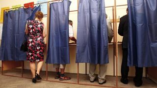 Referendumul pentru familie. O femeie din Dolj a fost audiată după ce ar fi votat de 17 ori!