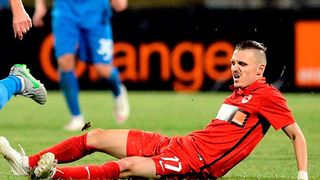 Un fost fotbalist al lui Dinamo &icirc;şi bate joc de referendum: &ldquo;Susţin căsătoria dintre un bărbat şi două femei&rdquo;