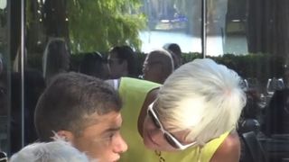 Cristian Boureanu şi Monica Tatoiu au pus ţara la cale &icirc;n timpul mesei! Ce secrete şi-or fi spus? VIDEO