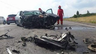 Doi morţi şi un rănit &icirc;n urma unui accident pe DN1, &icirc;n apropiere de Ploieşti