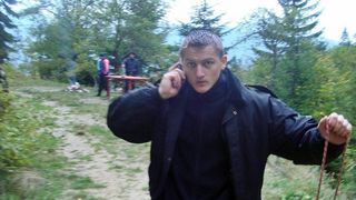 Starea poliţistului tăiat cu sabia de un interlop s-a &icirc;nrăutăţit. Ciprian Sfichi a fost transferat la Bucureşti