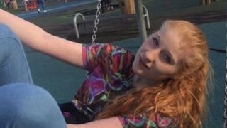 O adolescentă &icirc;n v&acirc;rstă de 13 ani a murit după ce a acceptat o provocare stupidă din partea prietenilor