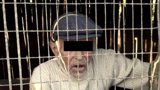 Bătr&acirc;n din Vaslui, prins de vecin &icirc;n coteţul porcului! "Era &icirc;n fund şi o b&acirc;jb&acirc;ia sub coadă!"