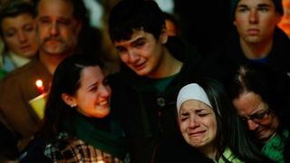 Inundaţiile din Indonezia au ucis cel puţin 11 copii. Echipele de salvare caută alte victime